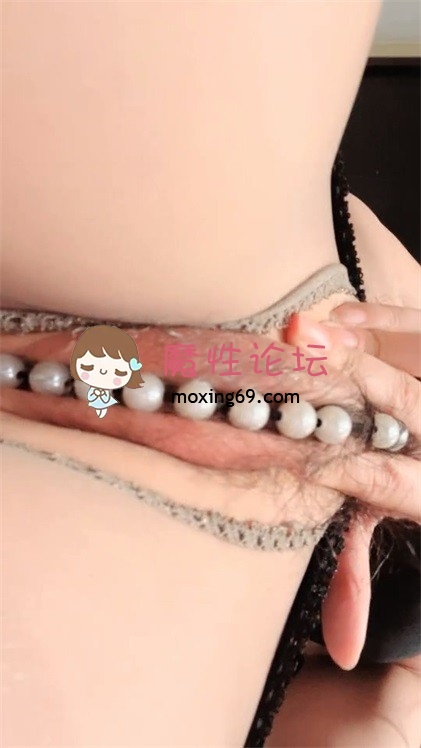 丰满模特身材极品女神，超级美穴尤物，珍珠内裤肥满一线天，实在诱惑  [2V ] [BT]-魔性福利