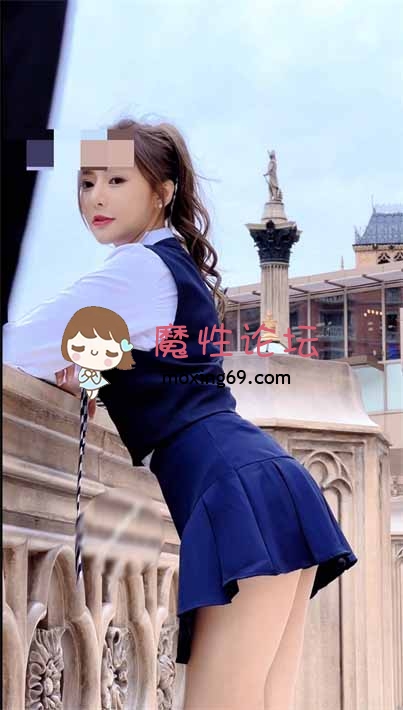 秀人超人气女神『王馨瑶』最新花絮极品流出 超美蓝色学生装 黑丝长腿 美乳翘颜  [2V ] [BT]-魔性福利
