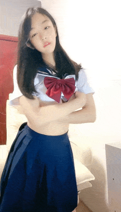 高质量双飞大场面，小哥哥找来了两个不论颜值还是身材都是很顶级的妹子一起玩 [2V ] [BT]-魔性福利